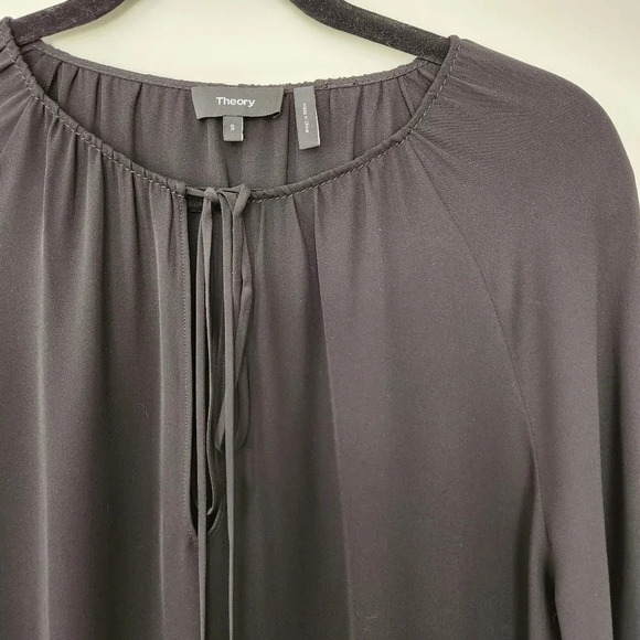 Theory 100% Silk Gathered Slit Neck Black Tie Front Blouse Size Small - Picture 4 of 10